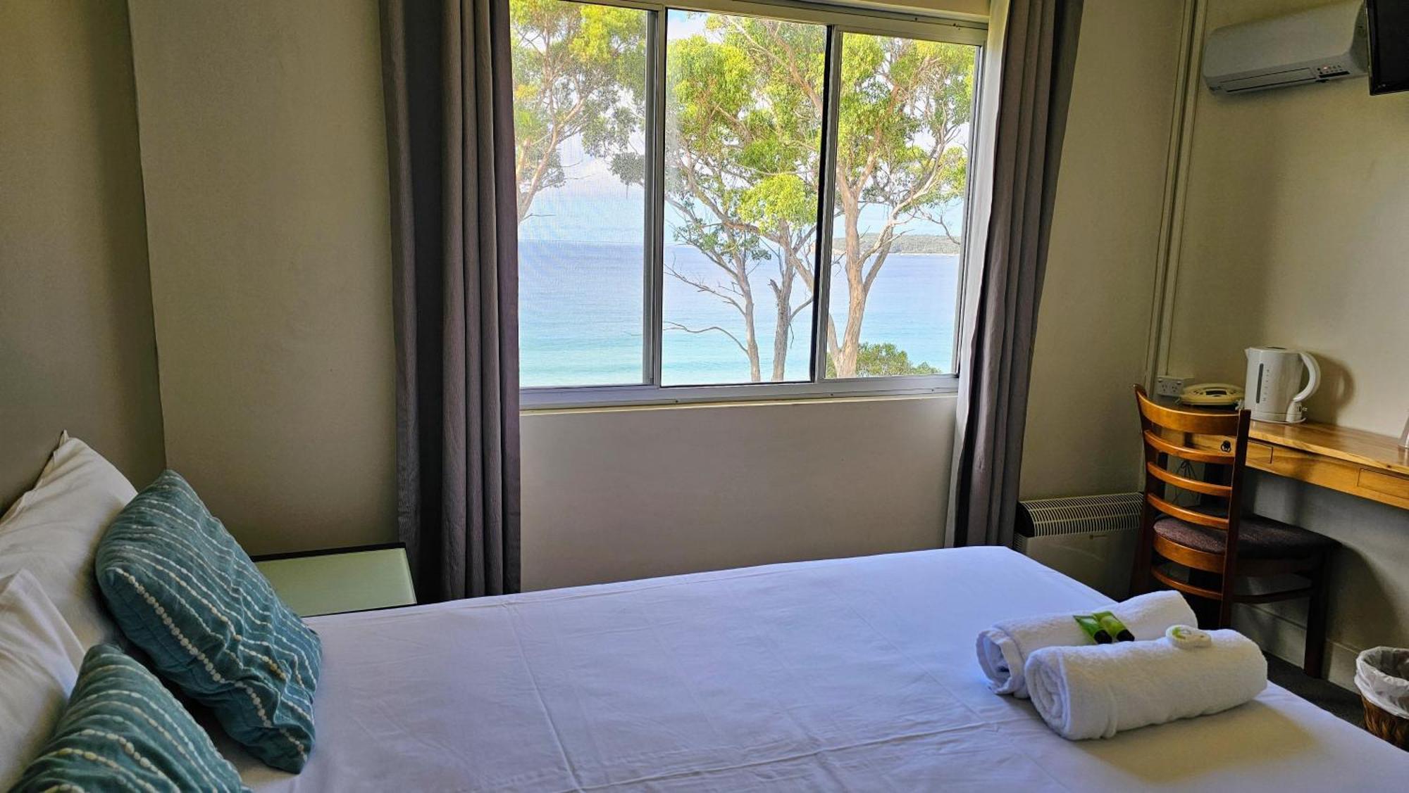 Lufra Beachside Hotel Eaglehawk Neck Esterno foto